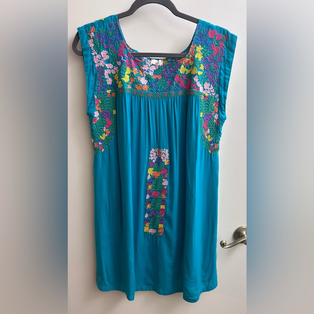 J. Marie Embroider Teal Women's Mexican Oaxacan tunic dress. Med. Lightly lined